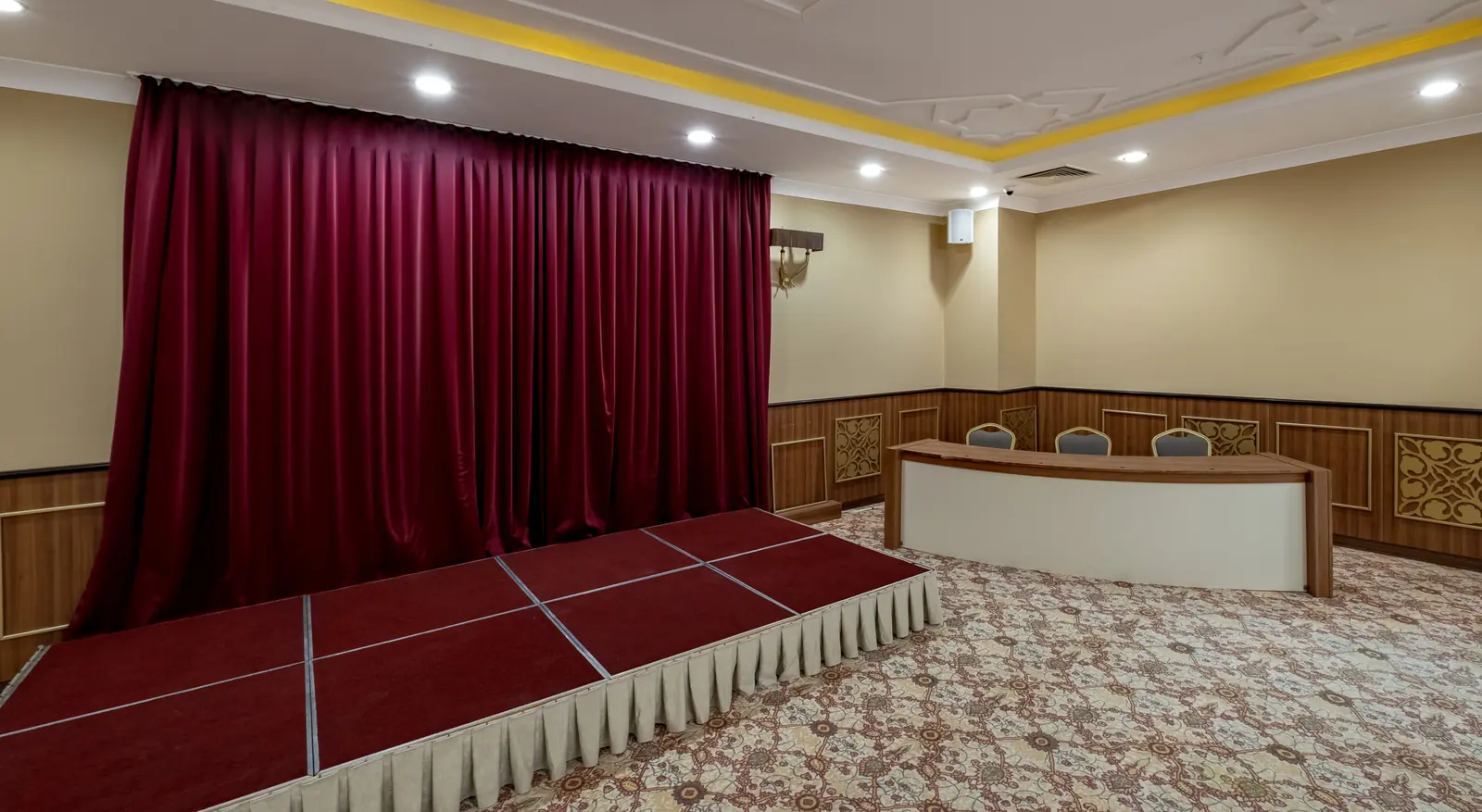 Toplantı salonu sahnesi